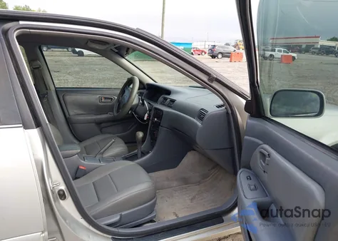 2001 Toyota Camry Le из США, поврежденный, VIN 4T1BG22K31U044840